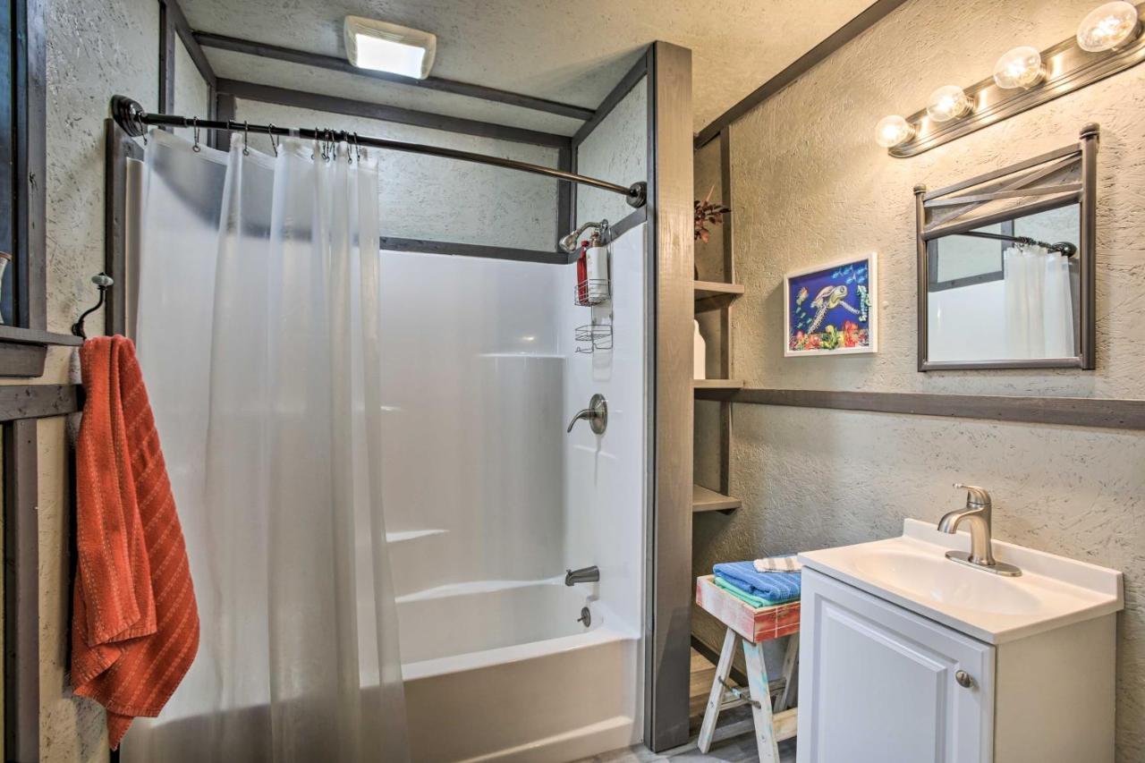 Waterfront Bay St Louis Beach House With Deck! Bay St. Louis Екстериор снимка