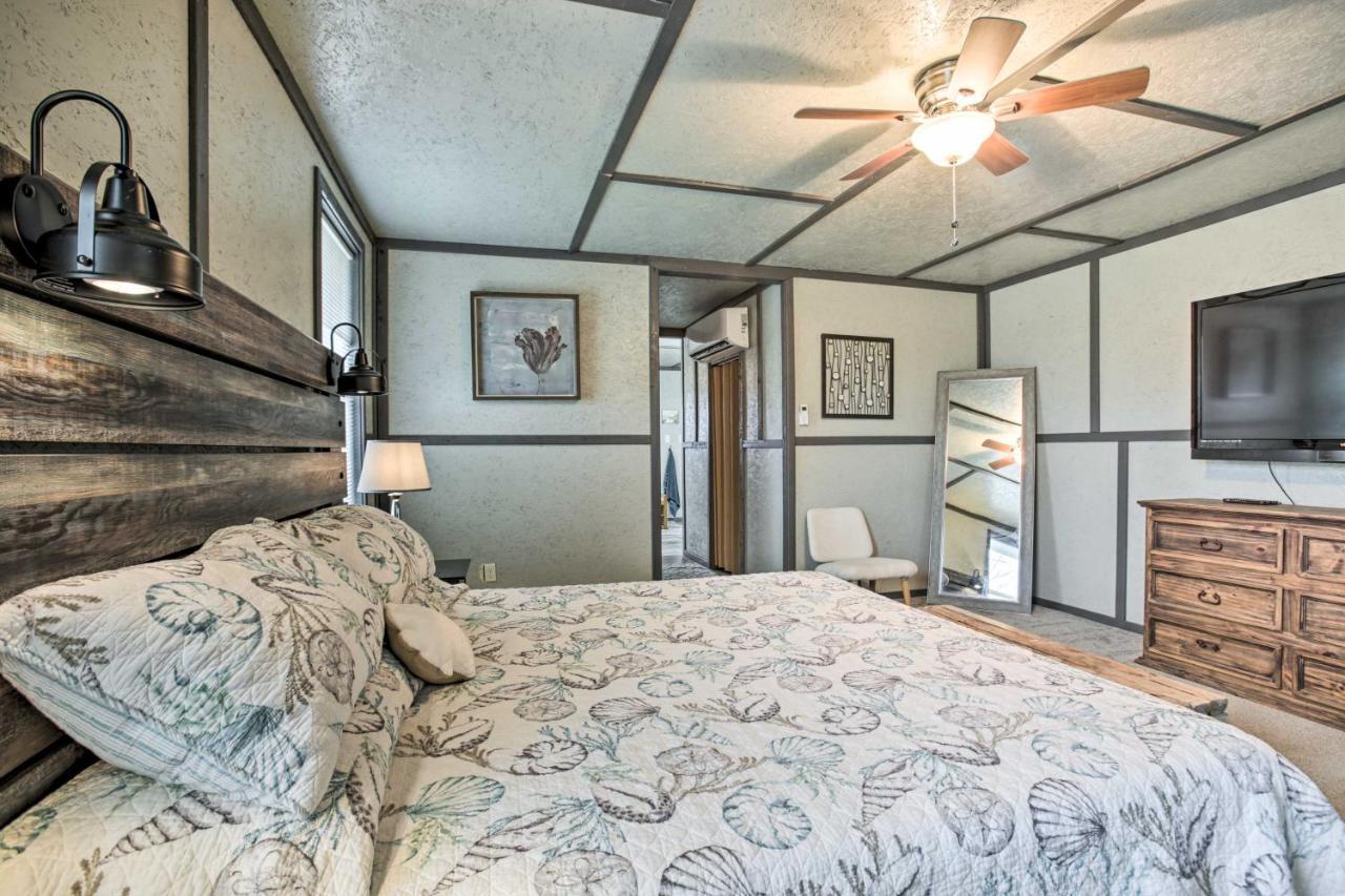 Waterfront Bay St Louis Beach House With Deck! Bay St. Louis Екстериор снимка